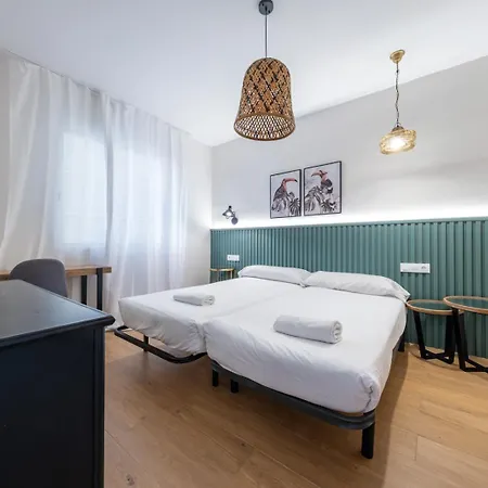 Apartment Bebarceloner Eixample - 4 Bedrooms